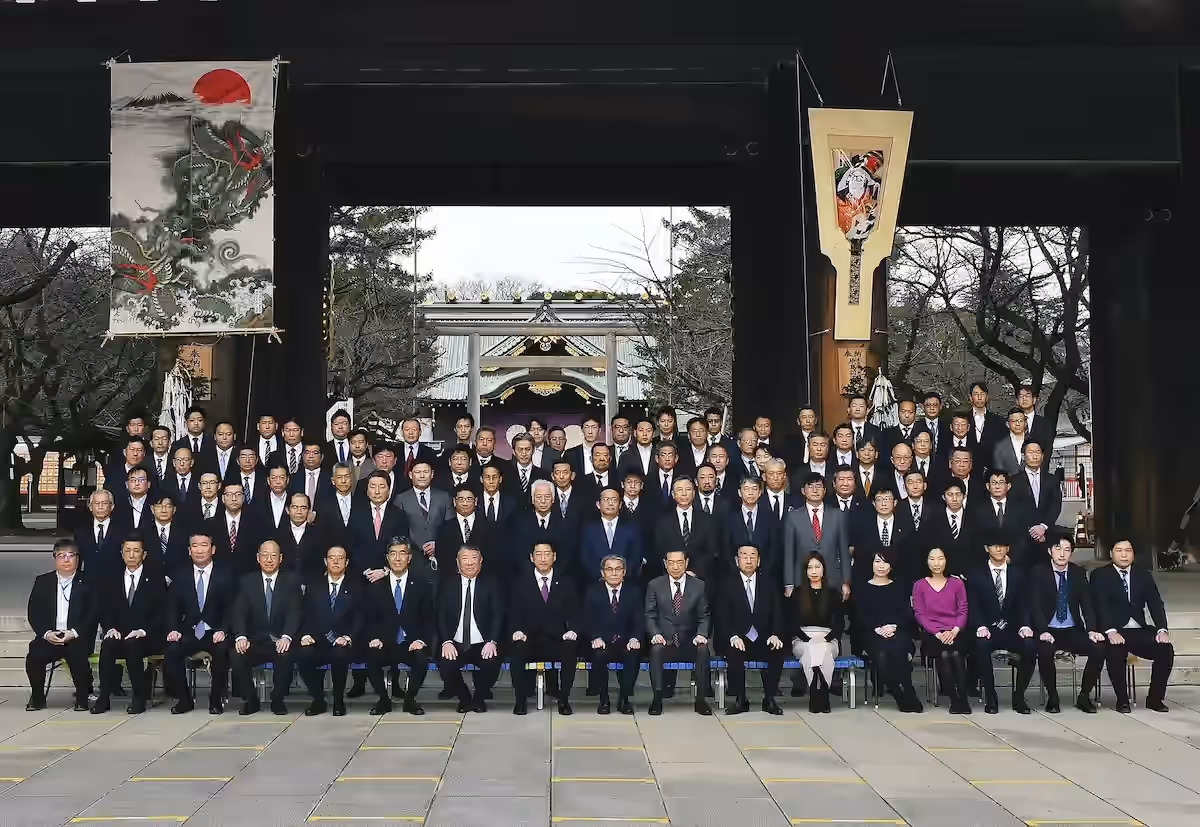 新年、朝 - 仕事始め日の集合写真